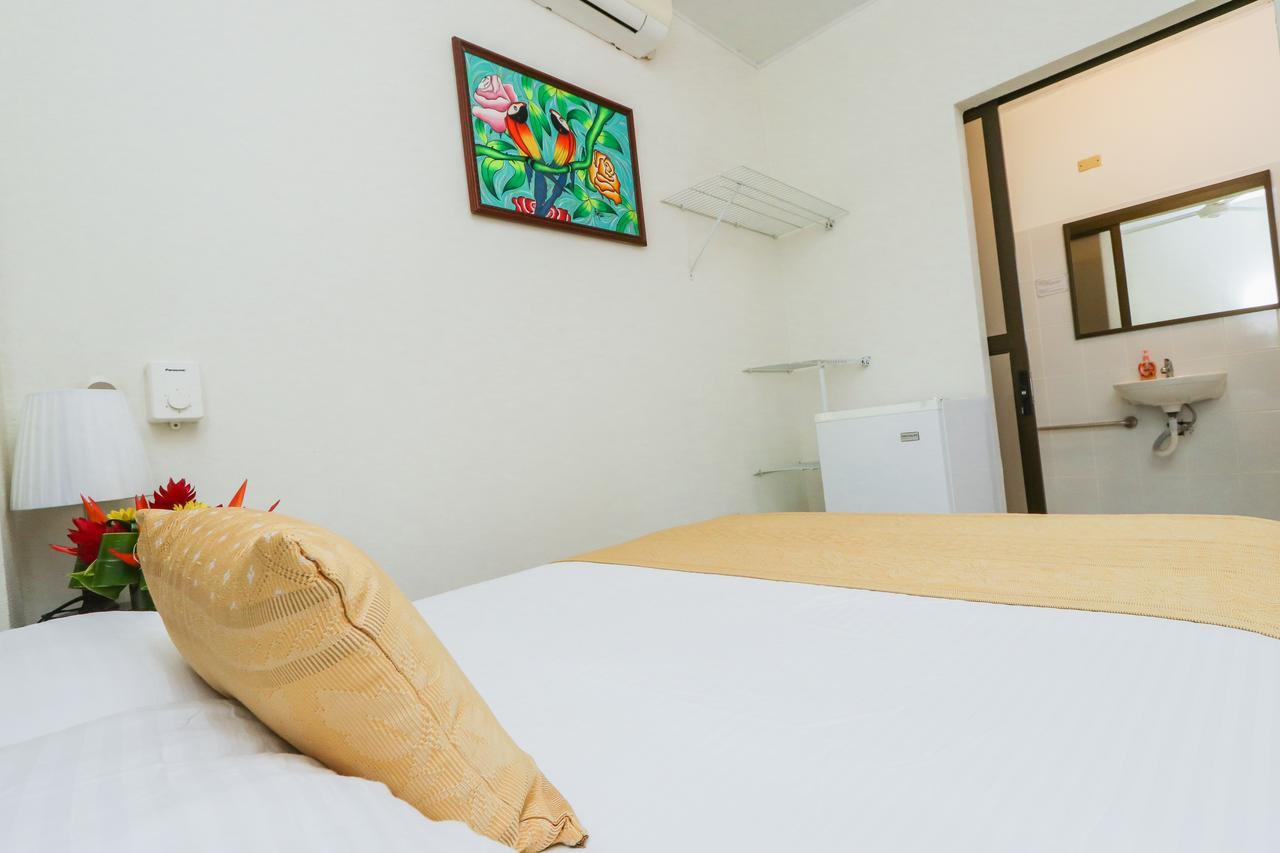 Hotel Flor Blanca 마누엘안토니오 외부 사진