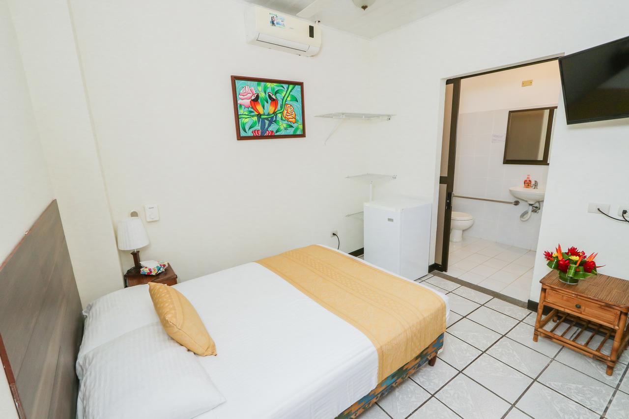 Hotel Flor Blanca 마누엘안토니오 외부 사진