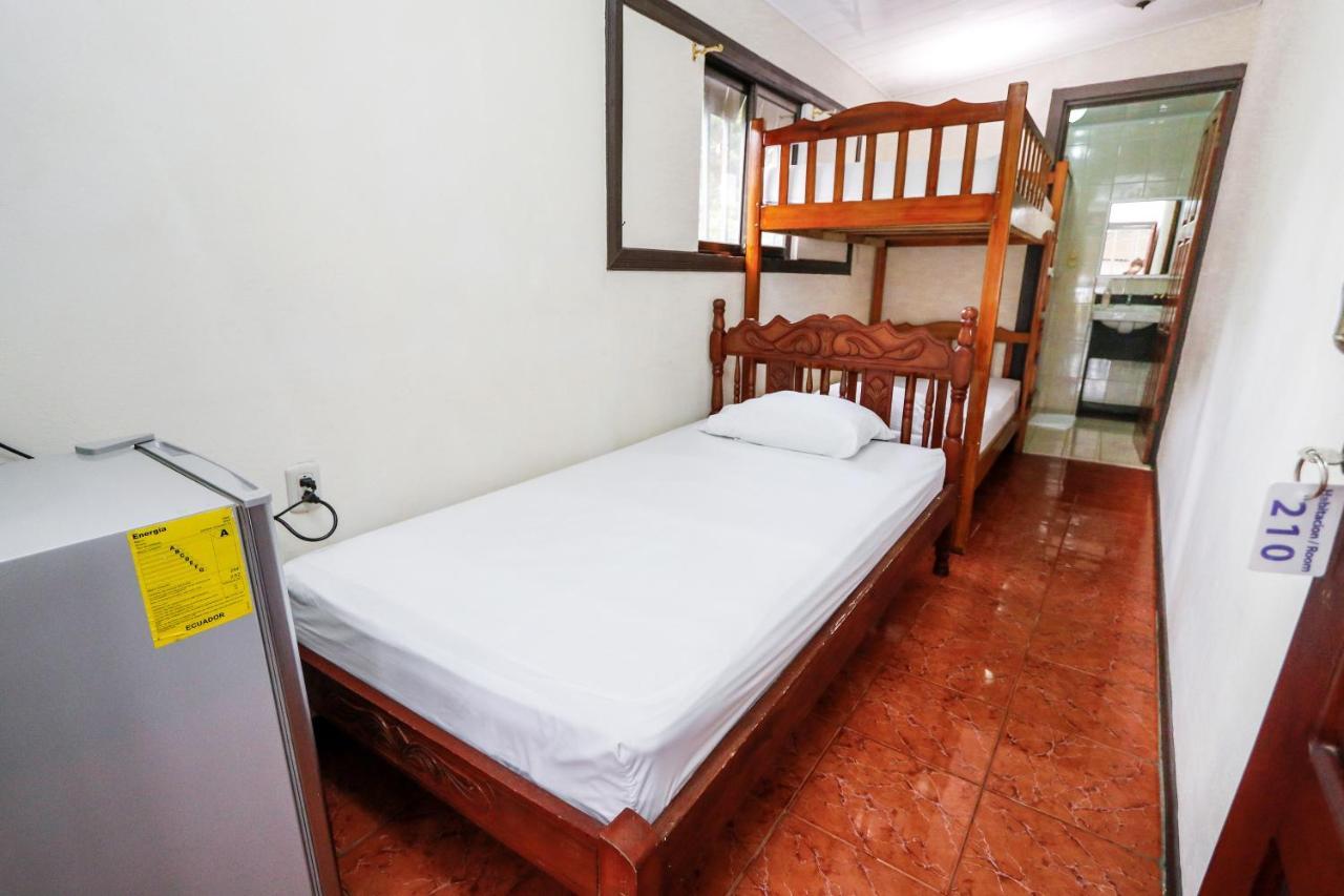 Hotel Flor Blanca 마누엘안토니오 외부 사진